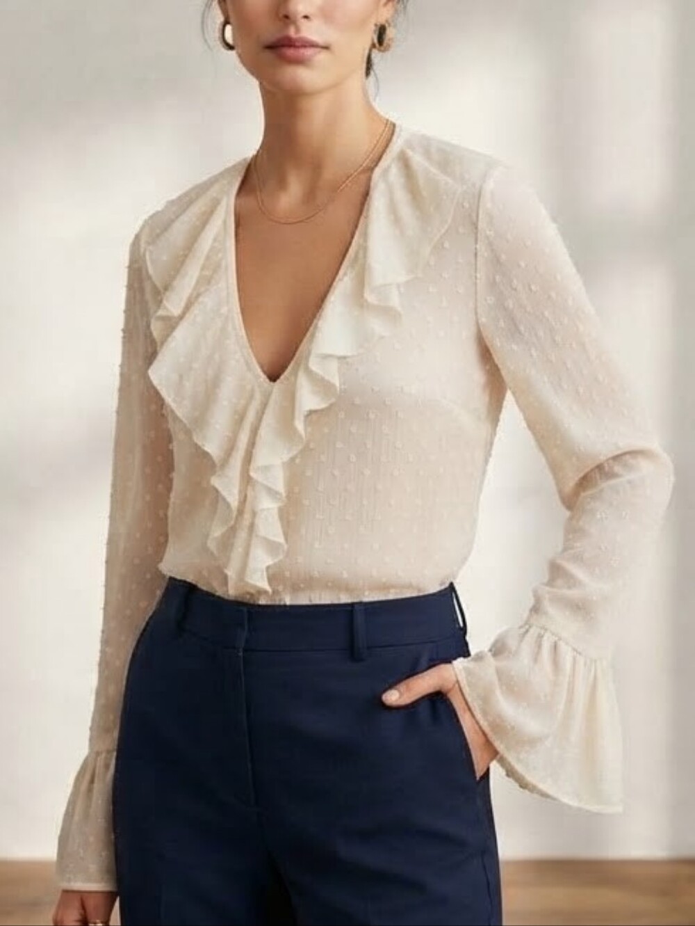 NEVER WORN Zara Cream Ruffle V-Neck Swiss Dot Blouse Sz Size Small S